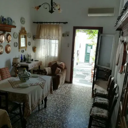 Διαμέρισμα Manu's House *