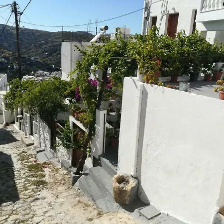 Manu's House Σκύρος